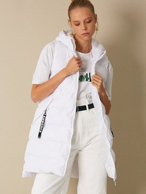 Beyaz Kapüşonlu Cepli Şişme Yelek