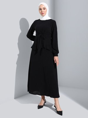 Siyah Aerobin Bağlama Detaylı Bluz & Etek Takım