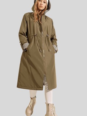 Haki Kolları Apoletli Kapüşonlu Trençkot Haki Kolları Apoletli Kapüşonlu Trençkot