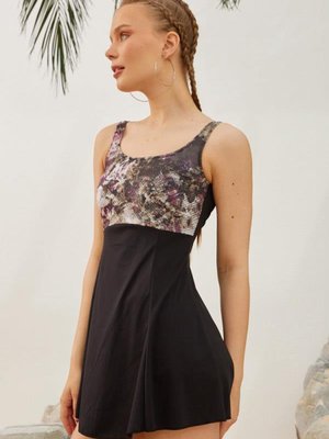 Siyah Şortlu Elbise Etnik Desenli Askılı Model Mayo Siyah Şortlu Elbise Etnik Desenli Askılı Model Mayo