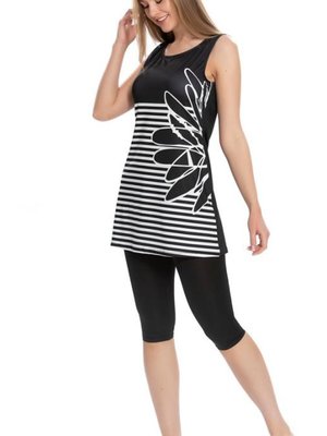 Siyah Yarı Likralı Dev Çiçekli Mayo Siyah Yarı Likralı Dev Çiçekli Mayo