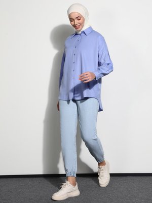 Gök Mavisi Arkası Uzun Düğmeli Oxford Tunik
