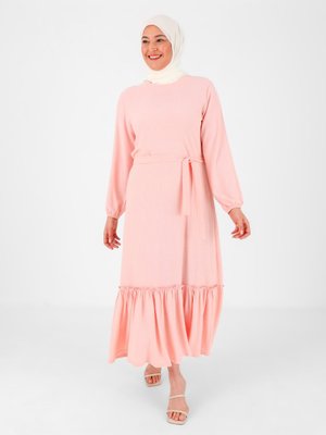 Pudra Kuşaklı Elbise Pudra Kuşaklı Elbise