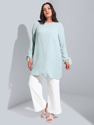 Su Yeşili Büyük Beden Kol Ucu Detaylı Tunik