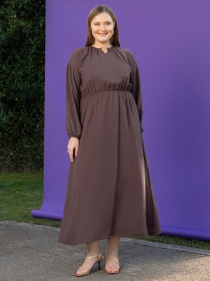 Büyük Beden Beli Lastikli Elbise Fondü Büyük Beden Beli Lastikli Elbise Fondü