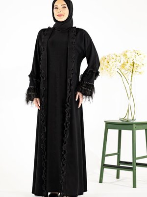 Siyah Kol Ucu Tüy Ve Püskül Süslemeli Abaya Siyah Kol Ucu Tüy Ve Püskül Süslemeli Abaya