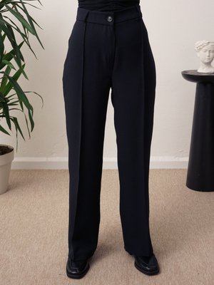 Lacivert Çimalı Klasik Pantolon Lacivert Çimalı Klasik Pantolon