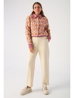 Krem Paçası Pensli Rahat Kalıp Pantolon