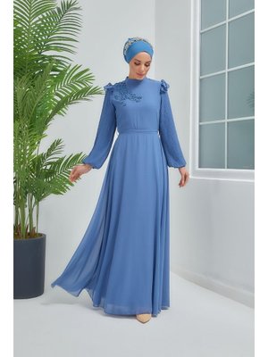 İndigo Pilise Ve Güpür Detaylı Abiye Elbise İndigo Pilise Ve Güpür Detaylı Abiye Elbise