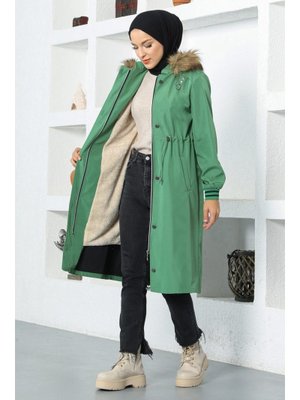 Yeşil Kapüşonlu Mont