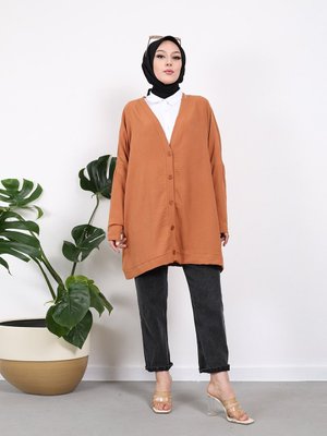 Tarçın Düğmeli Hırka Tarçın Düğmeli Hırka