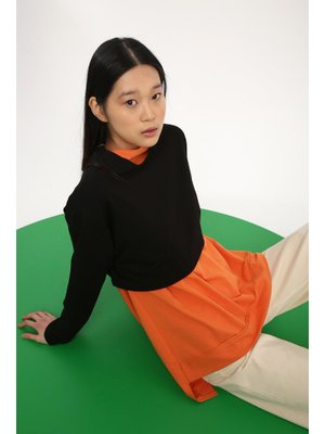 Siyah Bisiklet Yaka Uzun Kollu Crop