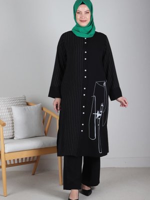 Siyah Büyük Beden Çizgili Pantolonlu Takım Siyah Büyük Beden Çizgili Pantolonlu Takım