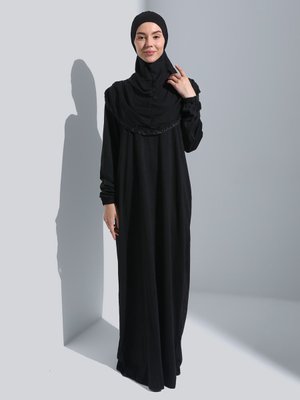 Siyah Tek Parça Namaz Elbisesi Siyah Tek Parça Namaz Elbisesi