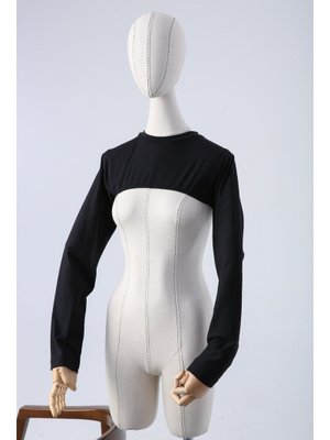 Siyah Pamuklu Uzun Kollu Dik Yaka Crop İçlik