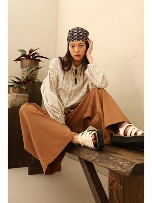 Toprak Pamuk Büzgülü Cep Detaylı Yüksek Bel Bol Paça Pantolon