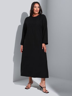 Siyah Büyük Beden Sade Elbise Siyah Büyük Beden Sade Elbise
