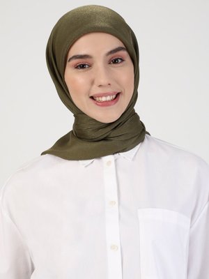 Haki Bantlı Kehribar Eşarp Haki Bantlı Kehribar Eşarp
