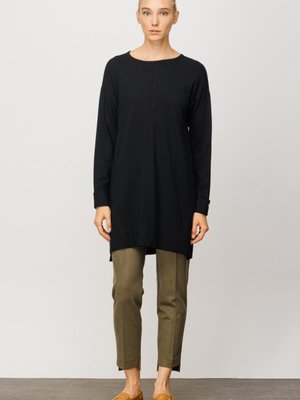 Siyah Arkası Süs Düğmeli Triko Tunik