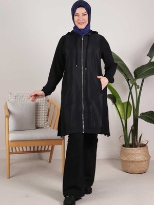 Siyah Büyük Beden Fermuarlı Spor Kap