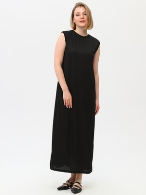 Siyah Düz Renk Kolsuz Elbise Siyah Düz Renk Kolsuz Elbise