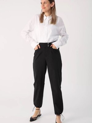 Siyah Havuç Kesim Paraşüt Pantolon