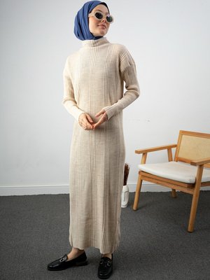 Taş Rengi Dolu İğne Fitilli Triko Elbise