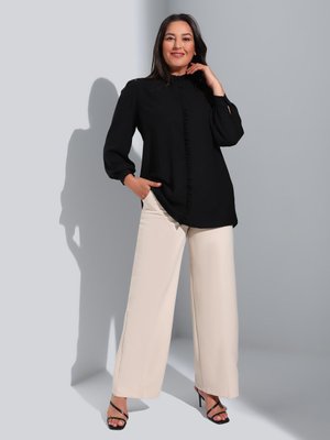 Siyah Büyük Beden Fırfır Detaylı İpek Tuşeli Tunik