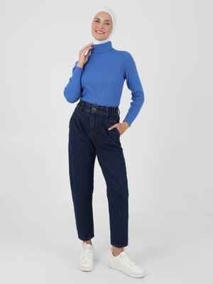 Lacivert Doğal Kumaşlı Denim Pantolon Lacivert Doğal Kumaşlı Denim Pantolon