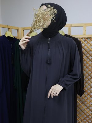 Pileli Fermuarlı Ferace Modeli