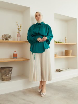 Balon Kol Saten Gömlek