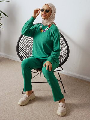 Yeşil Bürümcük Kumaş Kolyeli İkili Takım Yeşil Bürümcük Kumaş Kolyeli İkili Takım