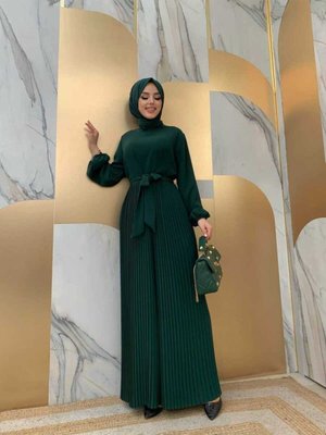 Eteği Pilise Detaylı Bel Kuşaklı Kol Manşetleri Lastikli Tulum Zümrüt