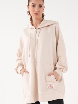 Etiket Detaylı Kapüşonlu Basic Bej Sweatshirt Etiket Detaylı Kapüşonlu Basic Bej Sweatshirt