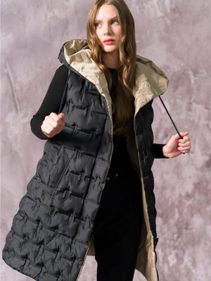 Kapüşonlu Çift Taraflı Desenli Şişme Yelek Siyah Taş Kapüşonlu Çift Taraflı Desenli Şişme Yelek Siyah Taş