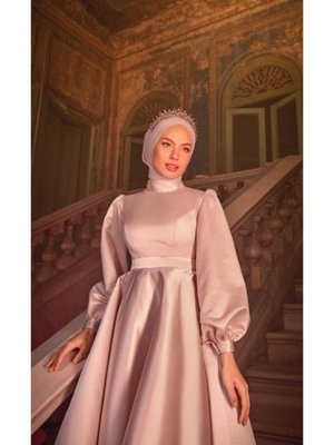 Özel Tasarım Üstü Simli Abiye Elbise