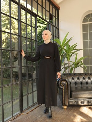 Tokalı Kuşaklı Elbise Siyah