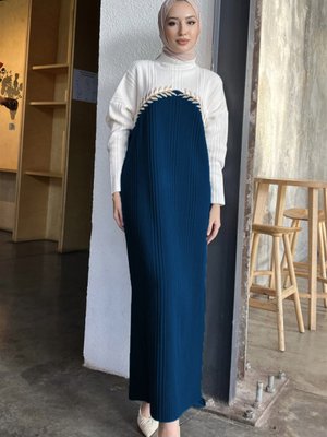 Seyran Elbise Lacivert Krem