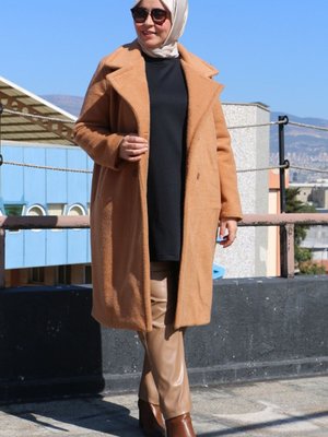 Taba Büyük Beden Düğme Detaylı Keçe Kaban