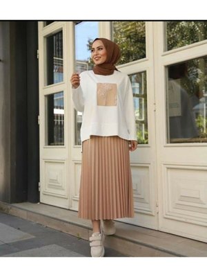 Piliseli Etekli Takım