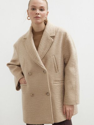 Kruvaze Cep Detaylı Kaban Bej