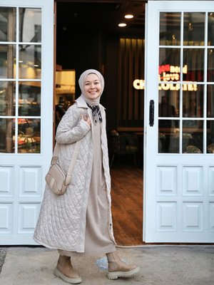 Kapitone Mont Açık Gri