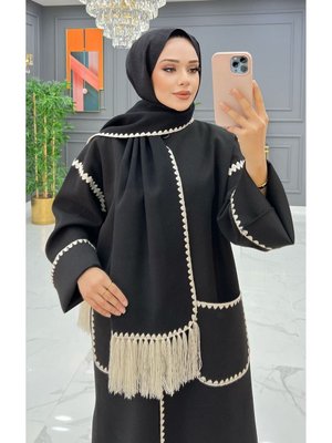 Nakış Detaylı Atkılı Yumuşak Kaşe Kaban Nakış Detaylı Atkılı Yumuşak Kaşe Kaban