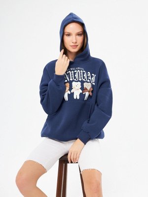 Lacivert Ayıcık Nakışlı Kapüşonlu Üç İplik Sweat Lacivert Ayıcık Nakışlı Kapüşonlu Üç İplik Sweat