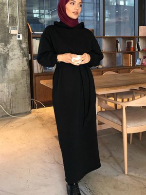 Siyah Kapuşonlu Iplik Sweat Elbise