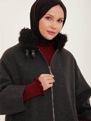 Yakası Kürklü Kaban Antrasit