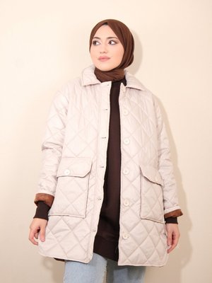 Kapitone Yırtmaç Detaylı Mont