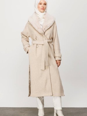 Fransız Boy Kürklü Kaşe Kaban Kum