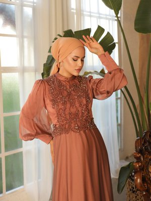 Dar Kalıp Şifon Taşlı Abiye Elbise Dar Kalıp Şifon Taşlı Abiye Elbise