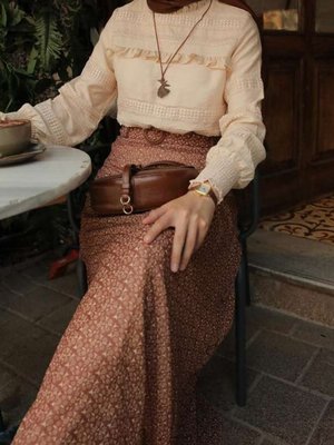 Gökçeada Bej Rengi Çiçekli Etek Kahve